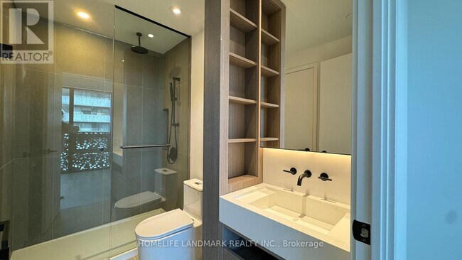 55-3355 Charles St E in Toronto, ON - Building Photo - Building Photo