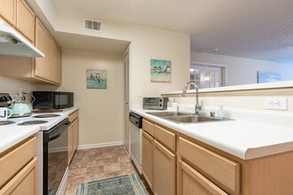 Willow Oaks Apartments in Louisville, KY - Foto de edificio - Interior Photo