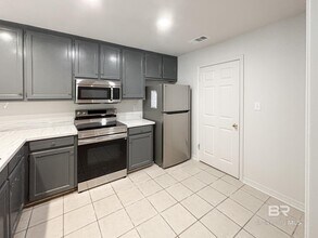 52 Lake Shore Dr in Daphne, AL - Building Photo - Building Photo