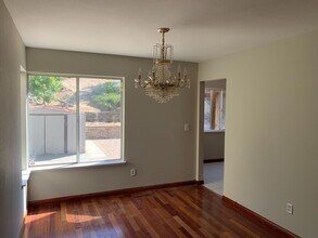 2250 Bayberry Cir in Pittsburg, CA - Foto de edificio - Building Photo