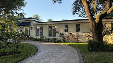 1541 Garcia Ave in Coral Gables, FL - Building Photo - Building Photo