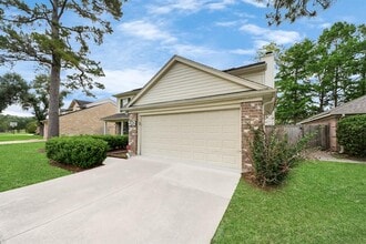 4526 Texas Trail in Sugar Land, TX - Building Photo - Building Photo