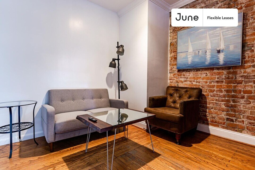 1835 Mintwood Pl NW in Washington, DC - Foto de edificio