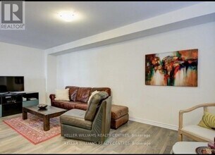 1570 Leblanc Ct in Milton, ON - Building Photo - Building Photo