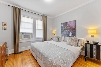 2101 Kirkwood Ave in Charlotte, NC - Foto de edificio - Building Photo