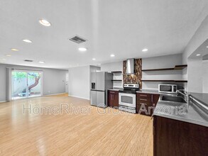7613 E Minnezona Ave in Scottsdale, AZ - Building Photo - Building Photo