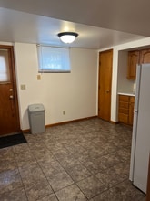1708 Ashland St, Unit Apt #3 in Hastings, MN - Foto de edificio - Building Photo