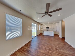 8933 S John Annie Ln in West Jordan, UT - Building Photo - Building Photo