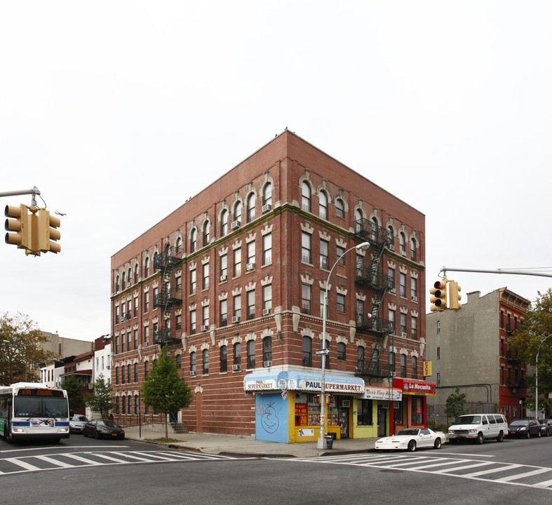 1023 Lafayette Ave in Brooklyn, NY - Building Photo