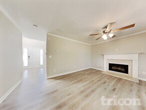 360 Brannans Ct in Mcdonough, GA - Foto de edificio - Building Photo