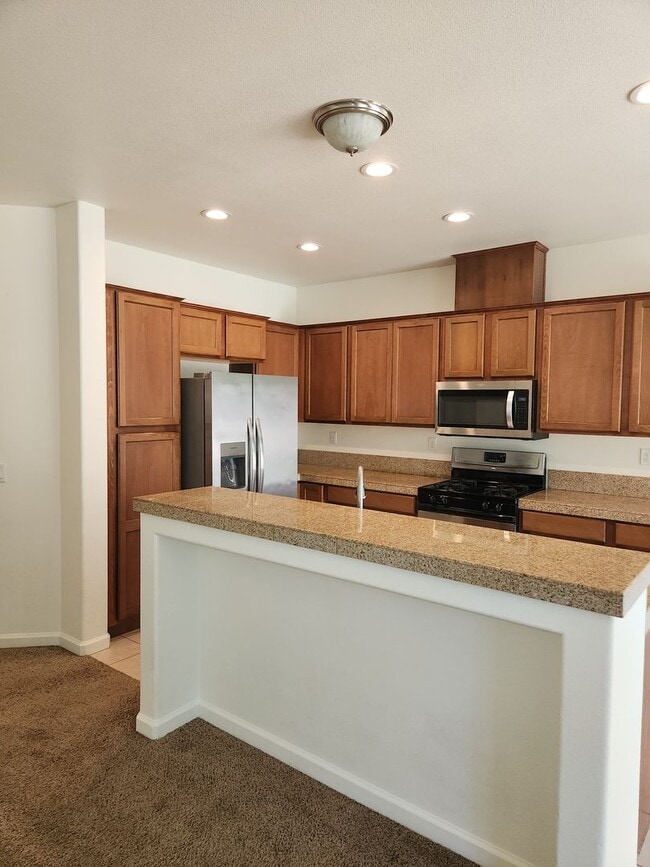2739 Rochelle St in Santa Rosa, CA - Building Photo - Building Photo