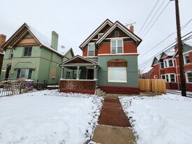135 W Irvington Pl in Denver, CO - Building Photo