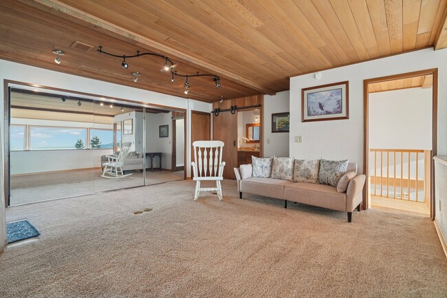 5408 Sunset Ave in Anacortes, WA - Building Photo - Building Photo