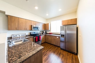 Cerca Student Housing in San Diego, CA - Building Photo - Building Photo