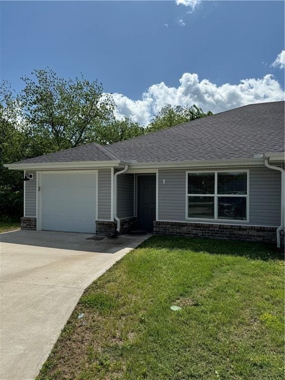 321 Westbrook Ct in Decatur, AR - Building Photo - Building Photo