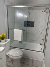 11440 8th Way N, Unit 205 in St. Petersburg, FL - Foto de edificio - Building Photo