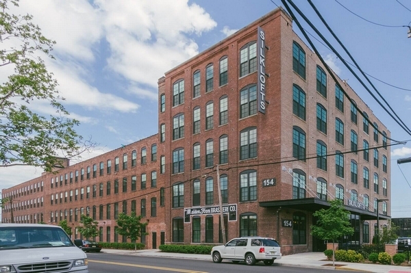 Silk Lofts in Bayonne, NJ - Building Photo