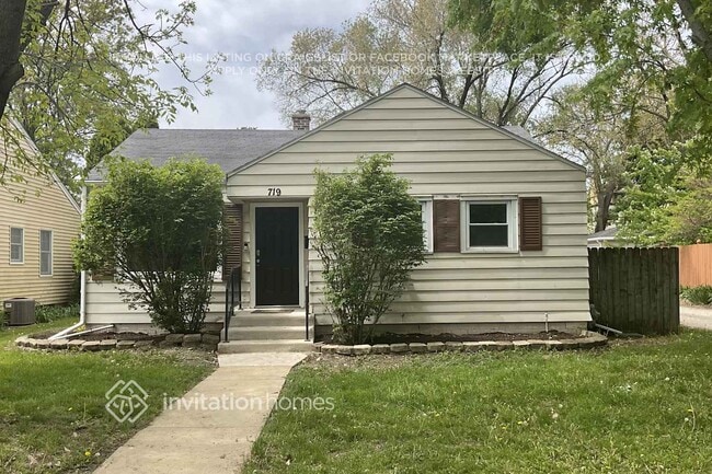 property at 719 Mack St