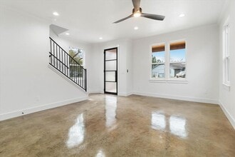 114 Shady Bluff Dr in Wimberley, TX - Building Photo - Building Photo