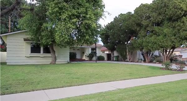 16121 Liggett St in North Hills, CA - Building Photo - Building Photo