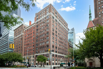 67 PARK AVE in New York, NY - Building Photo - Building Photo