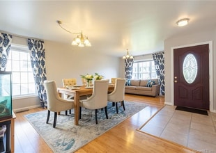 50 Hidden Pines Cir in Meriden, CT - Foto de edificio - Building Photo