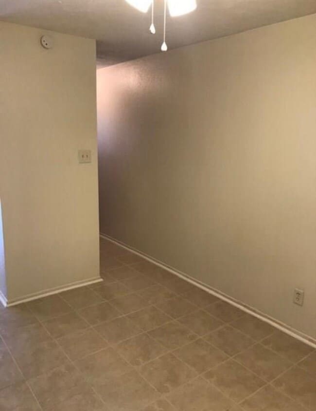property at 716 Fernwood St