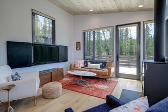 26 Lakewood Dr in Big Sky, MT - Building Photo - Building Photo