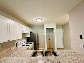 211 Sunn Aire Ct in Wilmington, NC - Building Photo - Building Photo