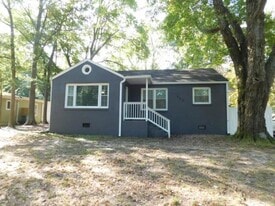 482 Hyde Dr NE in Marietta, GA - Building Photo