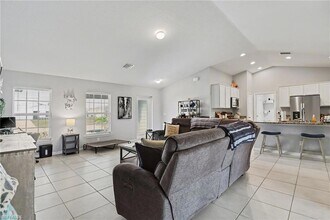 1109 NW 12th Ln in Cape Coral, FL - Building Photo - Building Photo