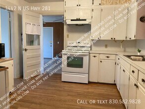 3442 N U.S. Hwy 281 in Burnet, TX - Building Photo - Building Photo