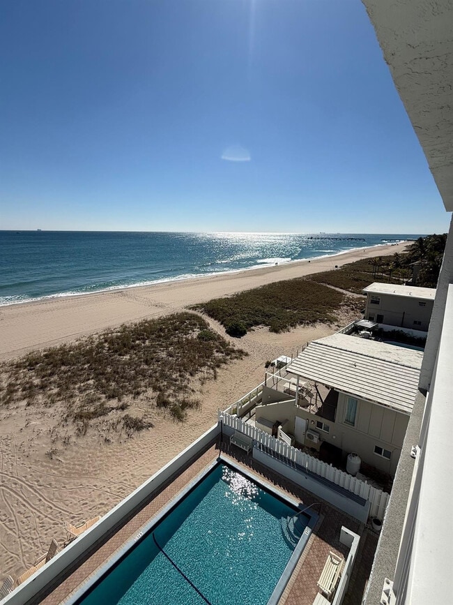 property at 4636 El Mar Dr