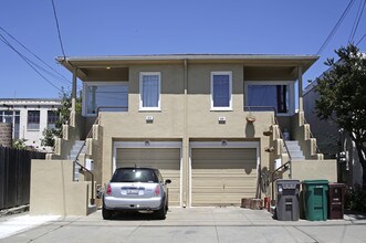 870 41st St in Oakland, CA - Foto de edificio - Building Photo