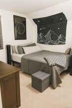 10 Village Cir W in Brookhaven, NY - Building Photo - Building Photo