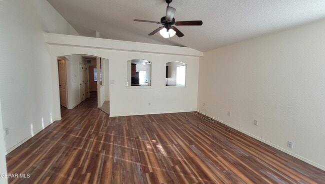 4636 Joseph Rodriguez Dr in El Paso, TX - Building Photo - Building Photo