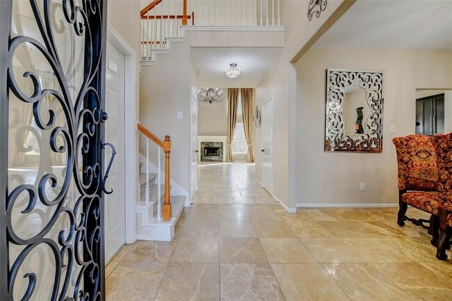 15838 Red Hill Trail in Houston, TX - Building Photo - Building Photo