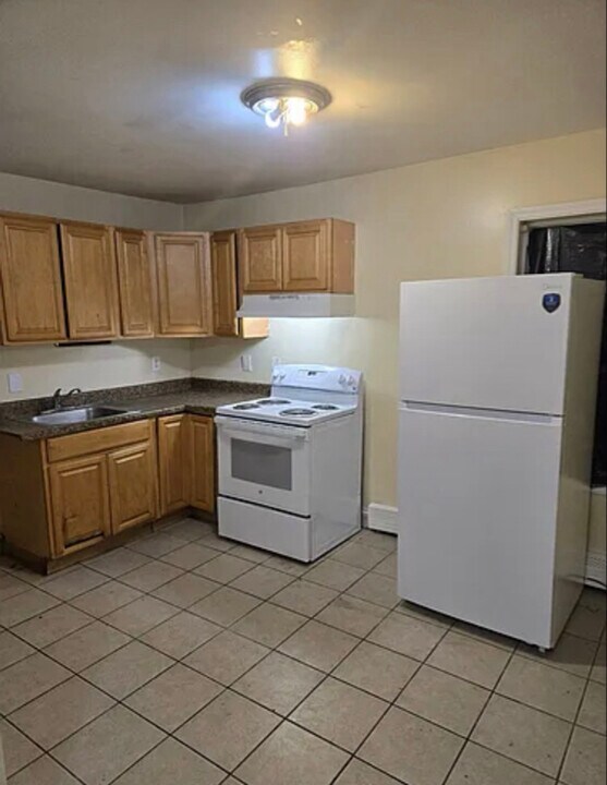 7 Jones St in Arlington, NY - Building Photo