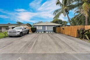 1120 SW 30th St in Fort Lauderdale, FL - Building Photo