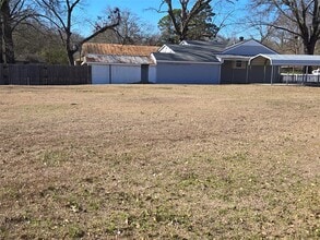1711 W 17th St in Texarkana, TX - Building Photo - Building Photo
