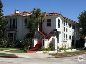 8620 Gregory Way Apartments