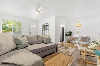 2704 2nd St in Indian Rocks Beach, FL - Building Photo - Building Photo