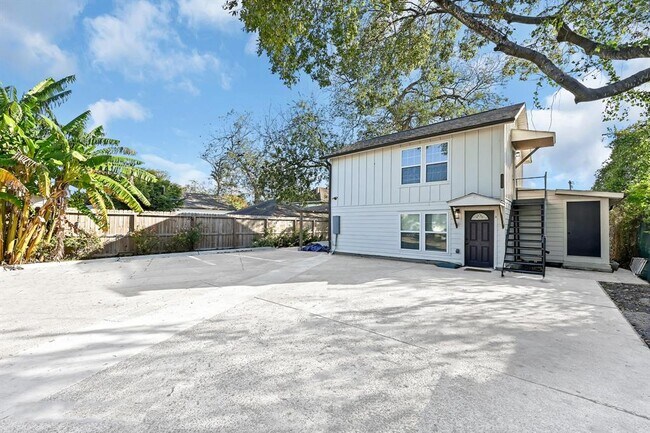 311 Clifton St-Unit -C in Houston, TX - Building Photo - Building Photo