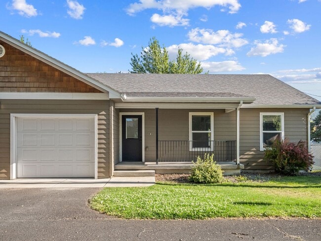 503 16th St in La Grande, OR - Building Photo - Building Photo
