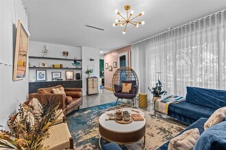 5704 Driftwood Dr in Austin, TX - Building Photo - Building Photo