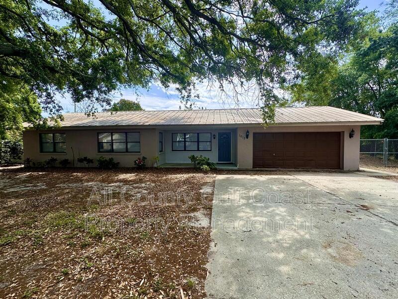 1612 53rd Ave Dr E in Bradenton, FL - Building Photo