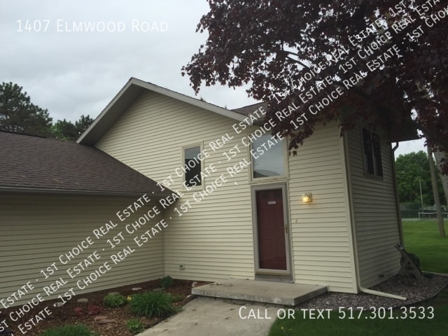 1407 Elmwood Rd in Lansing, MI - Building Photo - Building Photo