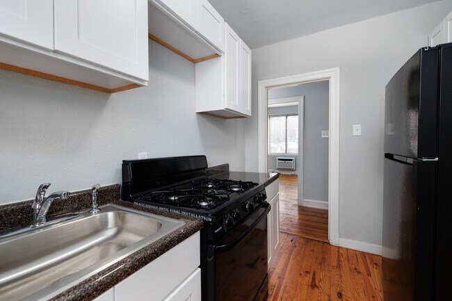 Northern Village in St. Louis, MO - Building Photo - Interior Photo