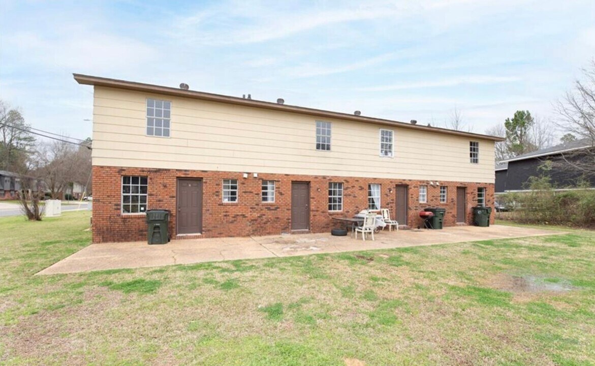 1914 E 48th St in Tuscaloosa, AL - Building Photo