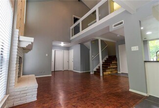 3901 Knollwood Dr in Austin, TX - Building Photo - Building Photo